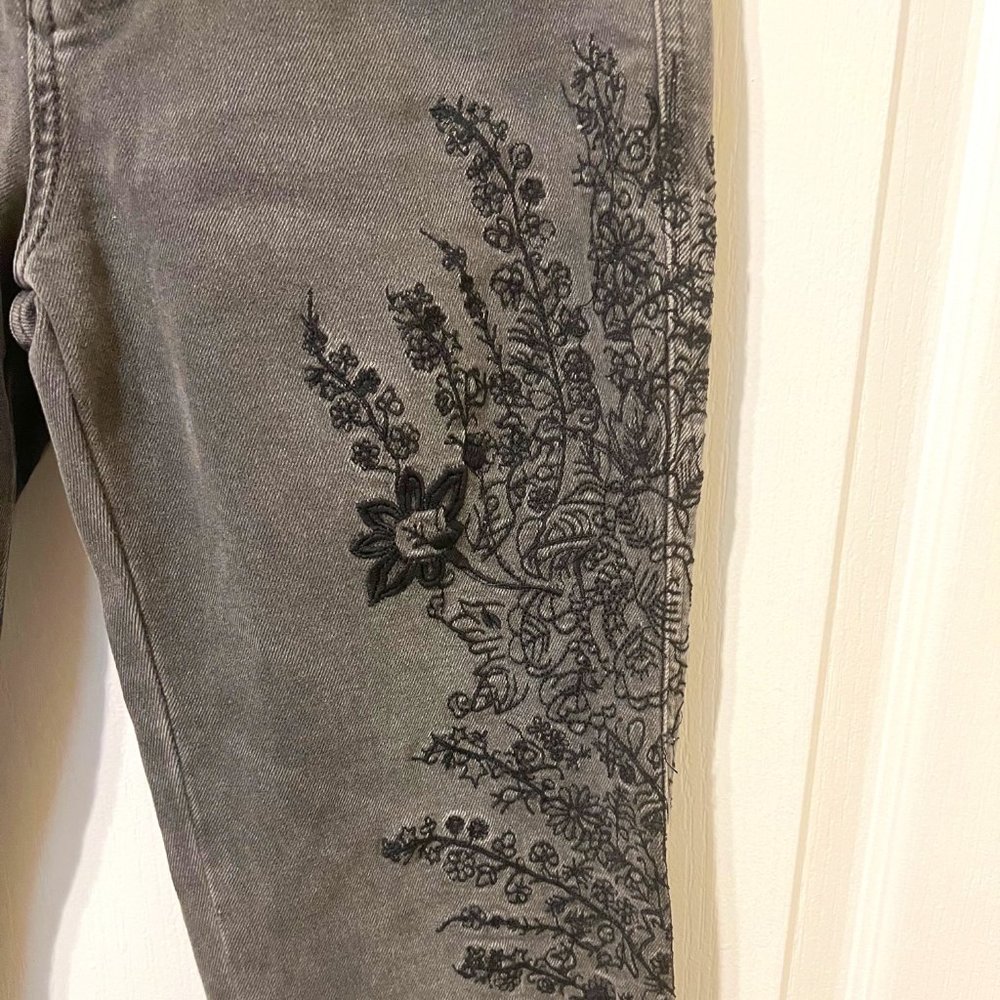 We The Free Embroidered jeans - Picture 6 of 8